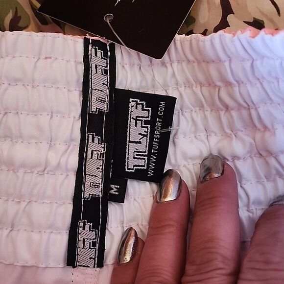 New TUFF Boxing Shorts Medium - Picture 2 of 6